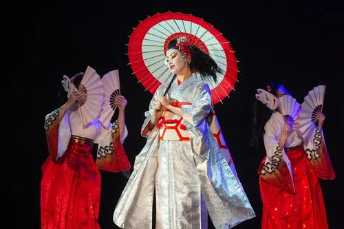 Шоу японских барабанов Taiko in-spiration закроет летний сезон спектаклем «Море синего леса» в театре им. Моссовета Шоу японских барабанов Taiko in-spiration закроет летний сезон спектаклем «Море синего леса» в театре им. Моссовета