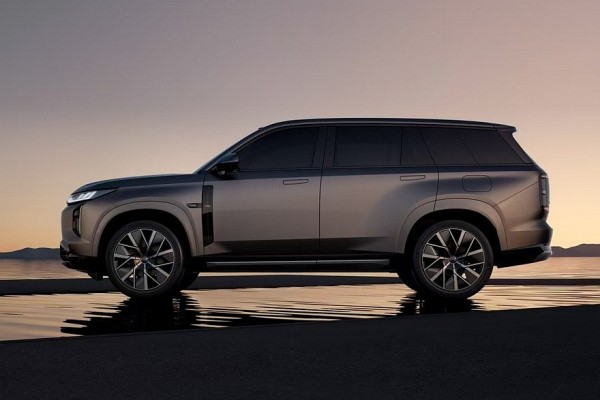 GAC готовит к премьере кроссовер Trumpchi S7 в новом стиле: официальные изображения GAC готовит к премьере кроссовер Trumpchi S7 в новом стиле: официальные изображения