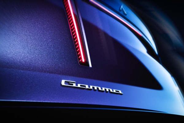 Полное «озеленение» отменяется: у новой Lancia Gamma будет гибридная версия Полное «озеленение» отменяется: у новой Lancia Gamma будет гибридная версия