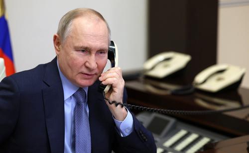 Трамп заявил, что они с Путиным согласились с тем, что украинский конфликт должен быть остановлен Трамп заявил, что они с Путиным согласились с тем, что украинский конфликт должен быть остановлен