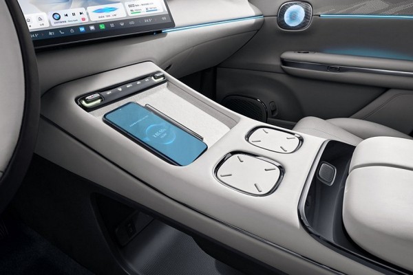 Новейший кроссовер GAC Trumpchi S7 предложен с полным приводом Новейший кроссовер GAC Trumpchi S7 предложен с полным приводом