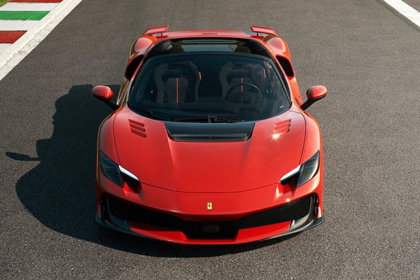 Ferrari 296 Speciale: меньше вес, больше мощности и доработанная аэродинамика Ferrari 296 Speciale: меньше вес, больше мощности и доработанная аэродинамика