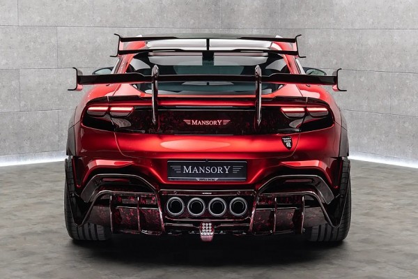 Mansory Pugnator Tricolore: самая безжалостная тюнинг-версия Ferrari Purosangue Mansory Pugnator Tricolore: самая безжалостная тюнинг-версия Ferrari Purosangue