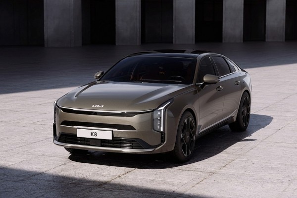 Обновлённый седан Kia K8 скоро стартует в Казахстане: теперь с полным приводом