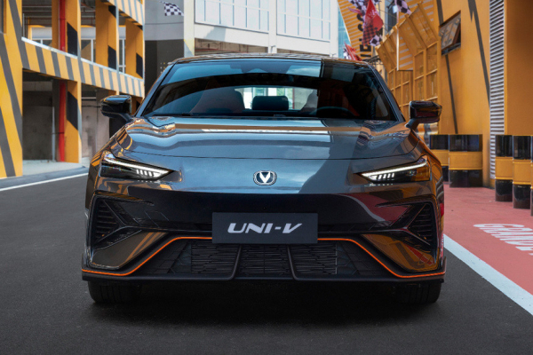 Changan Uni-V с новым дизайном: больше официальных фото Changan Uni-V с новым дизайном: больше официальных фото