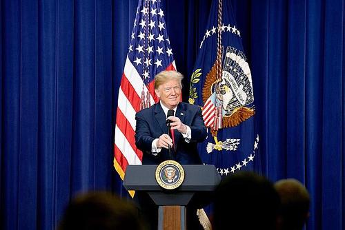 Военный обозреватель считает, что Трамп не желает, чтобы поражение Киева было связано с его именем Военный обозреватель считает, что Трамп не желает, чтобы поражение Киева было связано с его именем