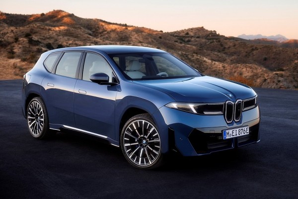 Новый BMW iX3: узкие ноздри, эксцентричный салон, 800 вольт и суперкомпьютеры Новый BMW iX3: узкие ноздри, эксцентричный салон, 800 вольт и суперкомпьютеры