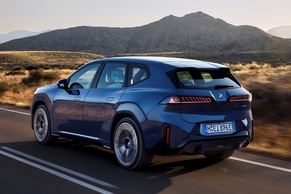 Новый BMW iX3: узкие ноздри, эксцентричный салон, 800 вольт и суперкомпьютеры Новый BMW iX3: узкие ноздри, эксцентричный салон, 800 вольт и суперкомпьютеры
