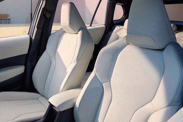 Кроссовер Toyota Frontlander после рестайлинга отдалился от Corolla Cross Кроссовер Toyota Frontlander после рестайлинга отдалился от Corolla Cross