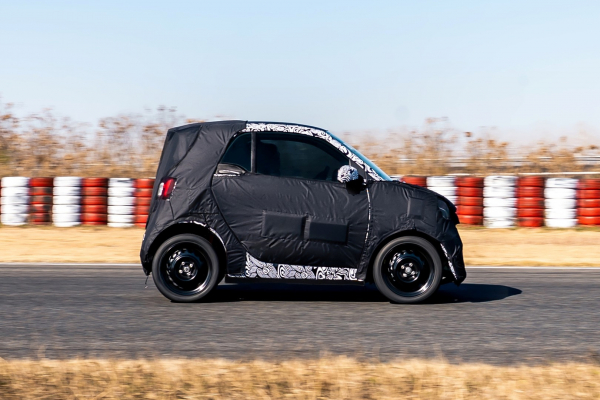 Новый smart #2 проходит тесты в старом кузове, чтобы не «спалить» новый дизайн Новый smart #2 проходит тесты в старом кузове, чтобы не «спалить» новый дизайн