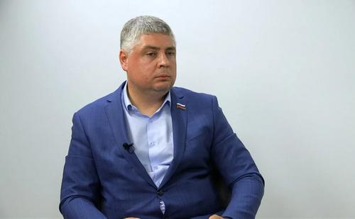 Некоторые возомнили себя «дворянами», с народом рядом им «не по чину» Некоторые возомнили себя «дворянами», с народом рядом им «не по чину»