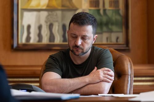 Боуз: Зеленский начал 2025-й со лжи, выдав южнокорейскую ракету за украинскую Боуз: Зеленский начал 2025-й со лжи, выдав южнокорейскую ракету за украинскую