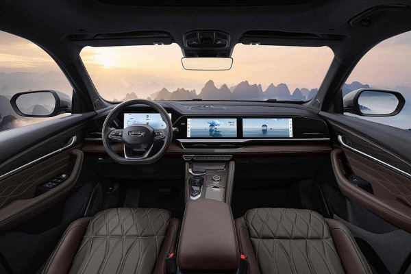 Обновлённый Geely Monjaro: более мощный мотор и модное табло Обновлённый Geely Monjaro: более мощный мотор и модное табло