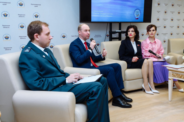 В преддверии 8 Марта Ассоциация «Женщины Бизнеса» обсудила актуальные вопросы налогообложения и финансов в 2025 году В преддверии 8 Марта Ассоциация «Женщины Бизнеса» обсудила актуальные вопросы налогообложения и финансов в 2025 году