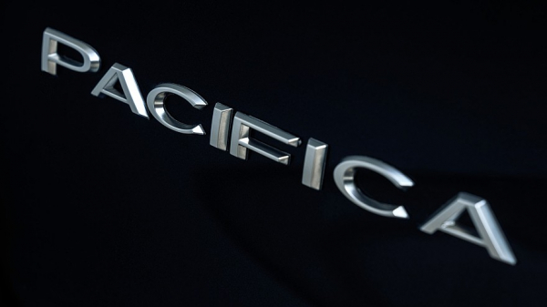 «Зелёный» минивэн: Chrysler подтвердил разработку электрической Pacifica «Зелёный» минивэн: Chrysler подтвердил разработку электрической Pacifica